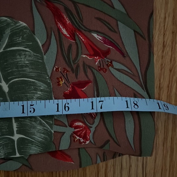 Carole Little vintage 90s silk safari toucan leaf print top small - Picture 15 of 16